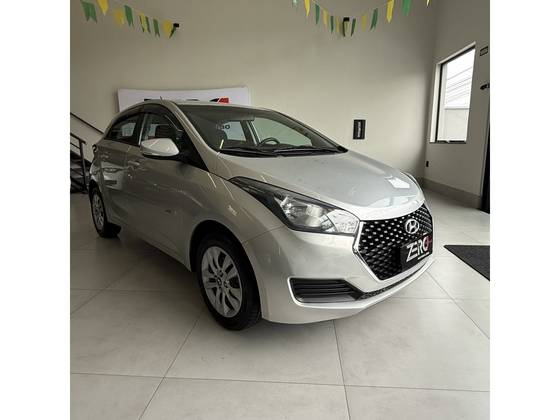 HYUNDAI HB20 1.6 COMFORT PLUS 16V FLEX 4P MANUAL HYUNDAI HB20 1.6 COMFORT PLUS 16V FLEX 4P MANUAL